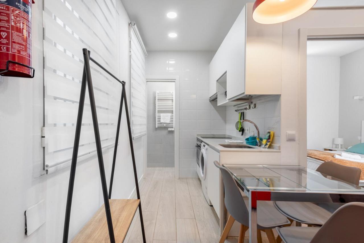 2 Bedrooms 1 Bathroom Furnished - Lavapies - Modern - Mintystay Madrid Exterior photo