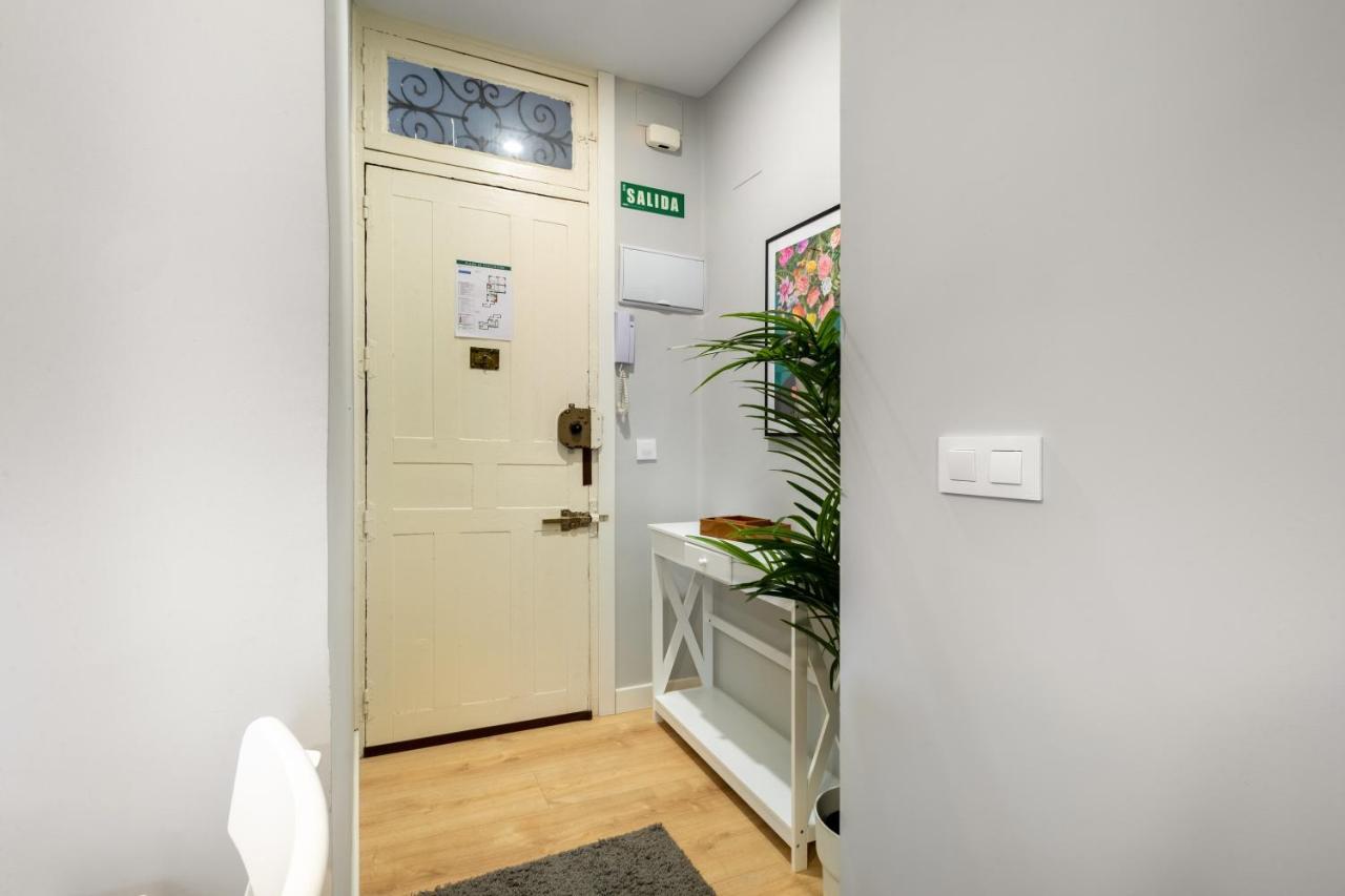 2 Bedrooms 1 Bathroom Furnished - Lavapies - Modern - Mintystay Madrid Exterior photo